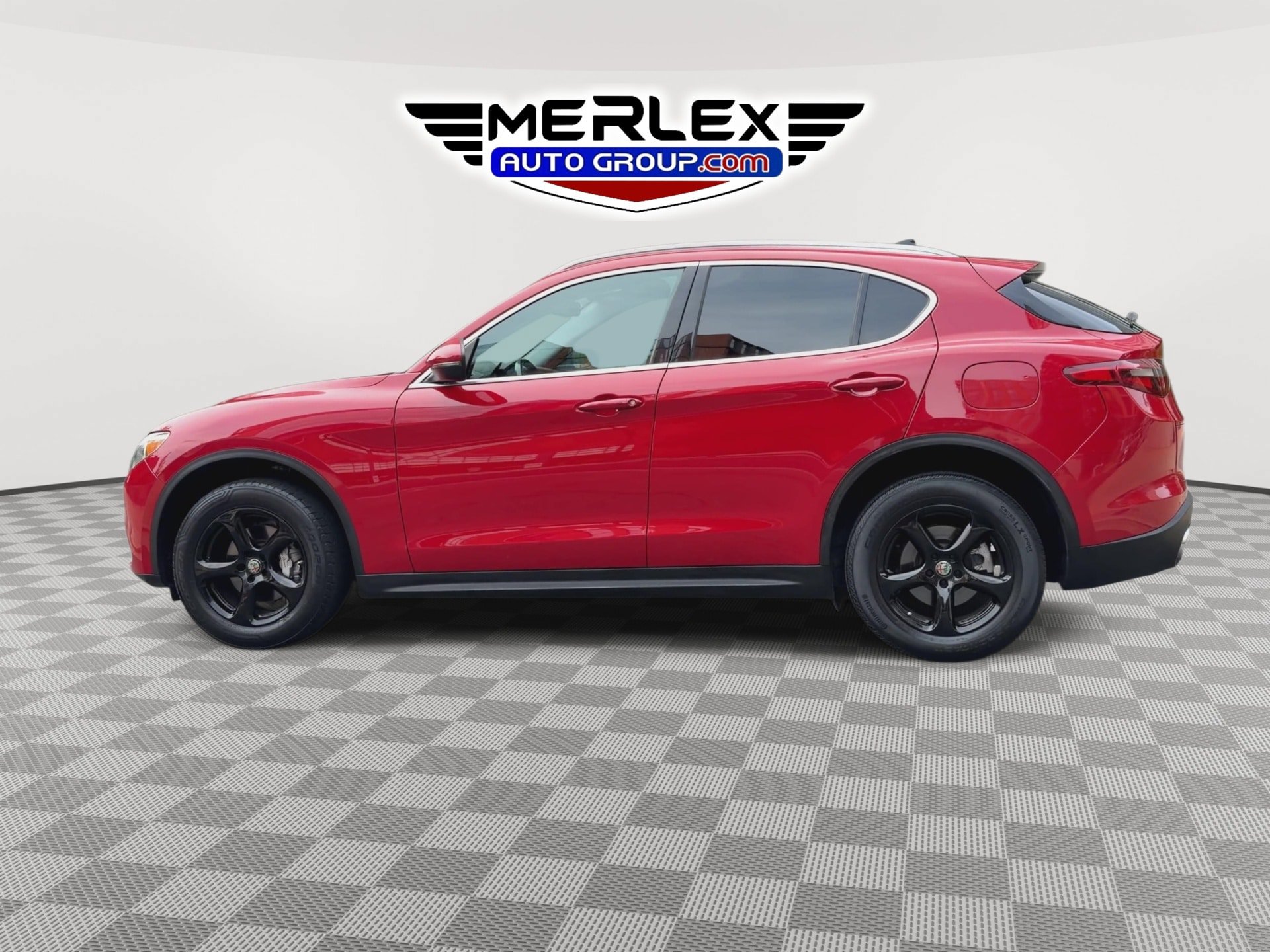 Used 2021 Alfa Romeo Stelvio Sprint w/ Sun & Sound Package RWD image 5