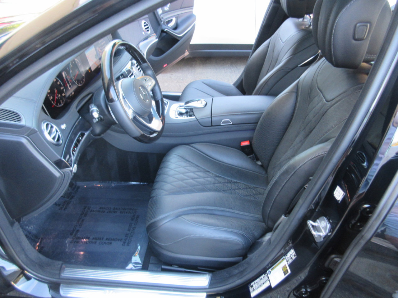 Used 2020 Mercedes-Benz S 560 Sedan w/ AMG Line Exterior image 6