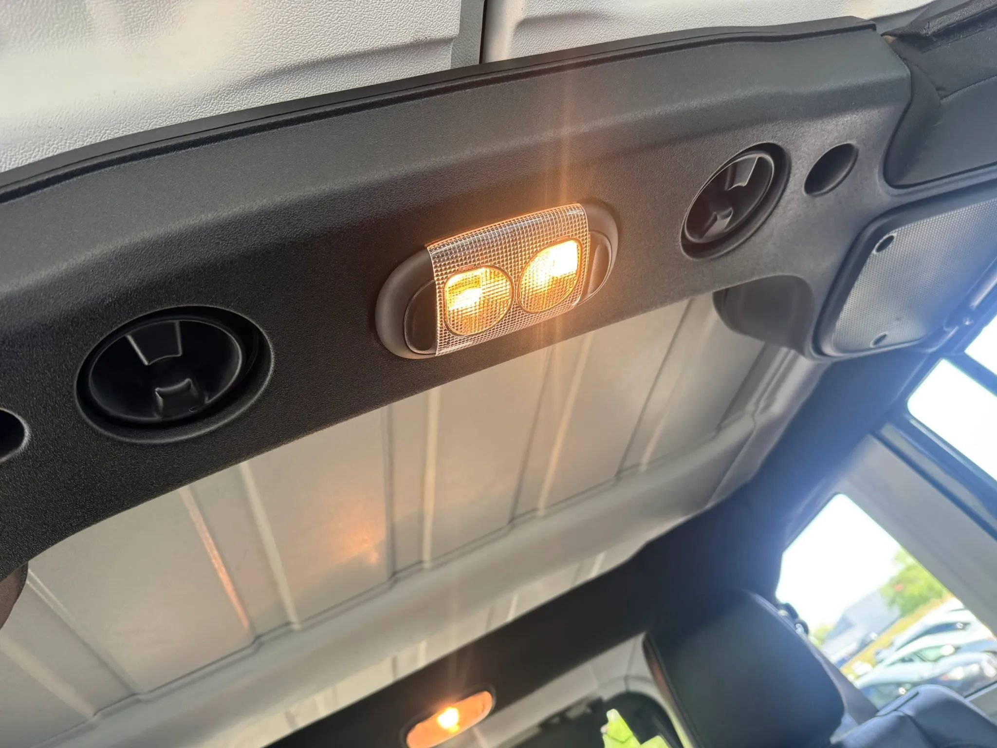 Used 2016 Jeep Wrangler Unlimited Rubicon image 33