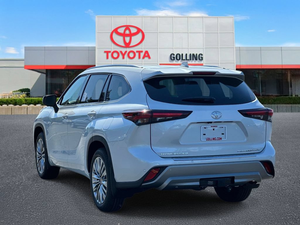 New 2026 Toyota Highlander Platinum AWD/4WD image 4