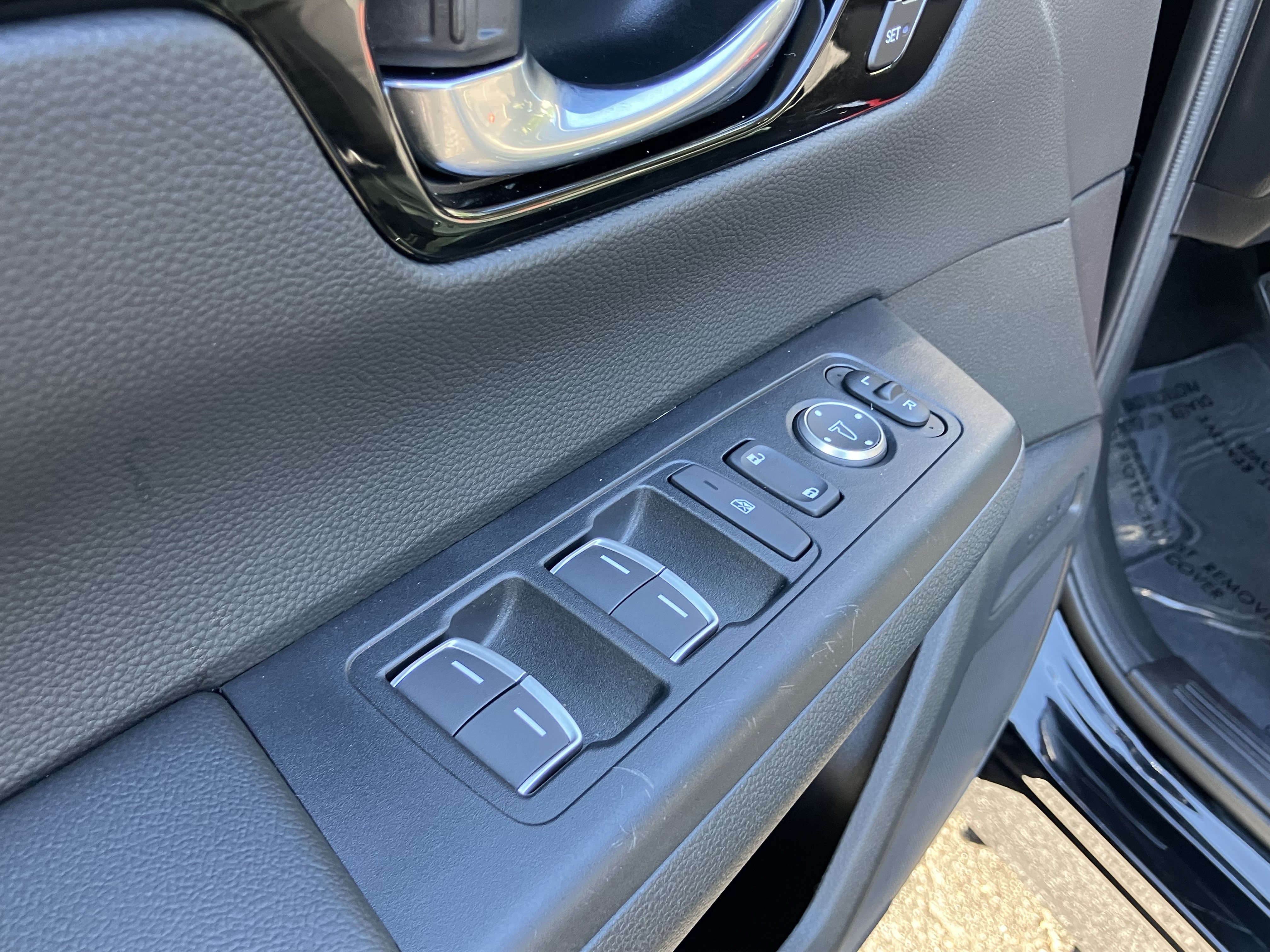 Used 2026 Honda CR-V EX-L image 15