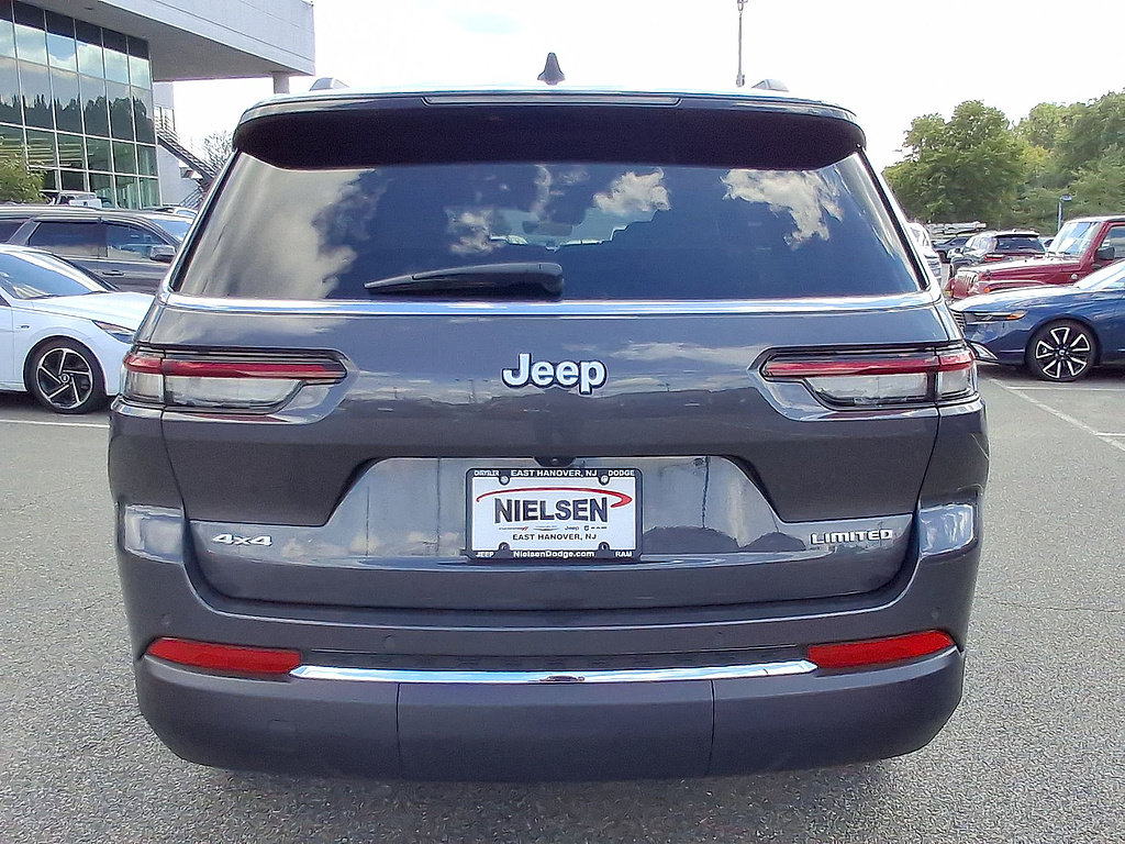 Used 2025 Jeep Grand Cherokee L Limited AWD/4WD image 29