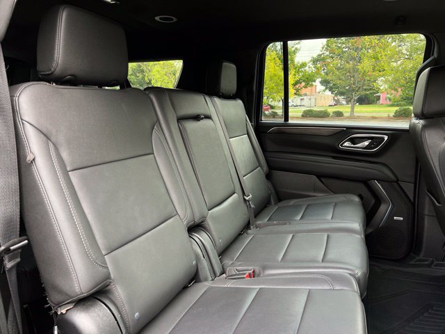 Used 2023 Chevrolet Suburban LT AWD/4WD image 21