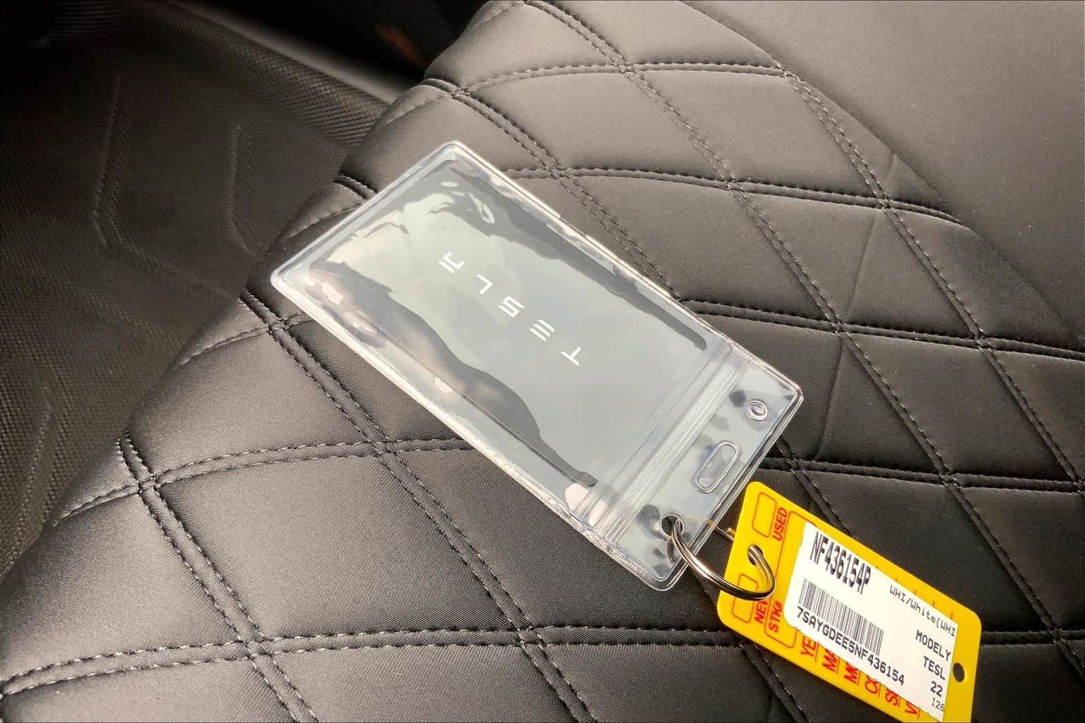 Used 2022 Tesla Model Y Long Range AWD/4WD image 19