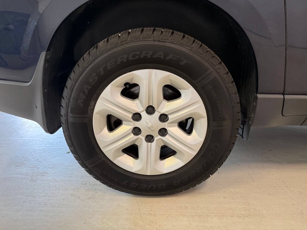 Used 2015 Chevrolet Traverse LS FWD image 36