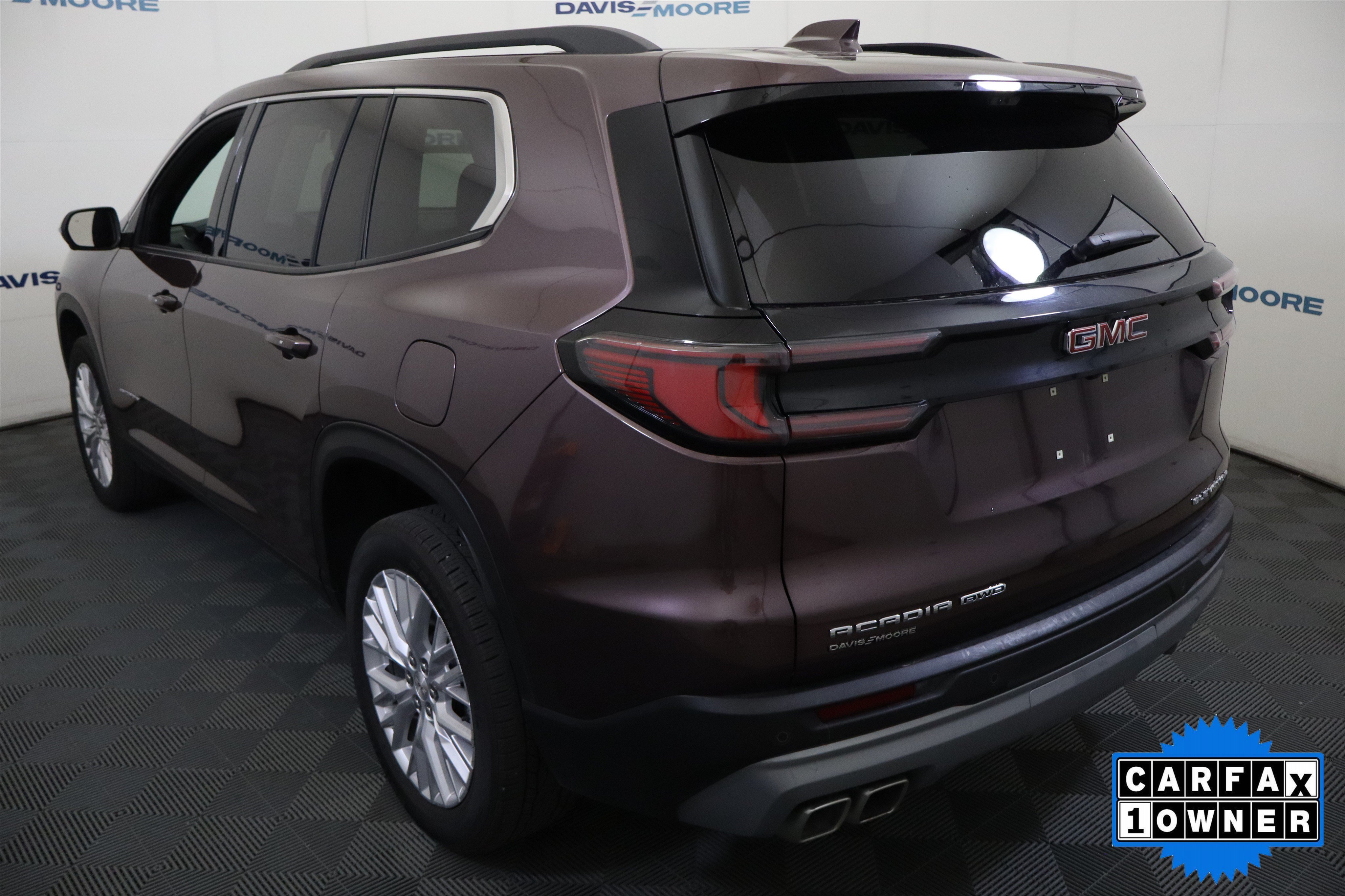 Used 2026 GMC Acadia Elevation w/ Elevation Premium Package AWD/4WD image 10