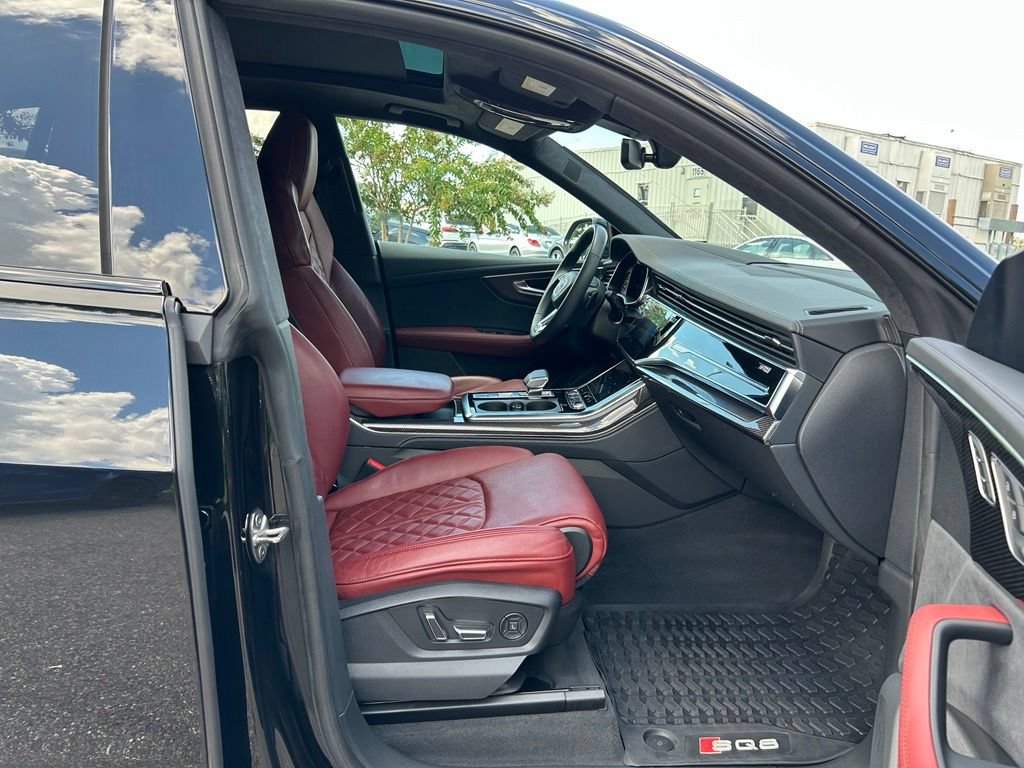 Used 2023 Audi SQ8 Prestige AWD/4WD image 41