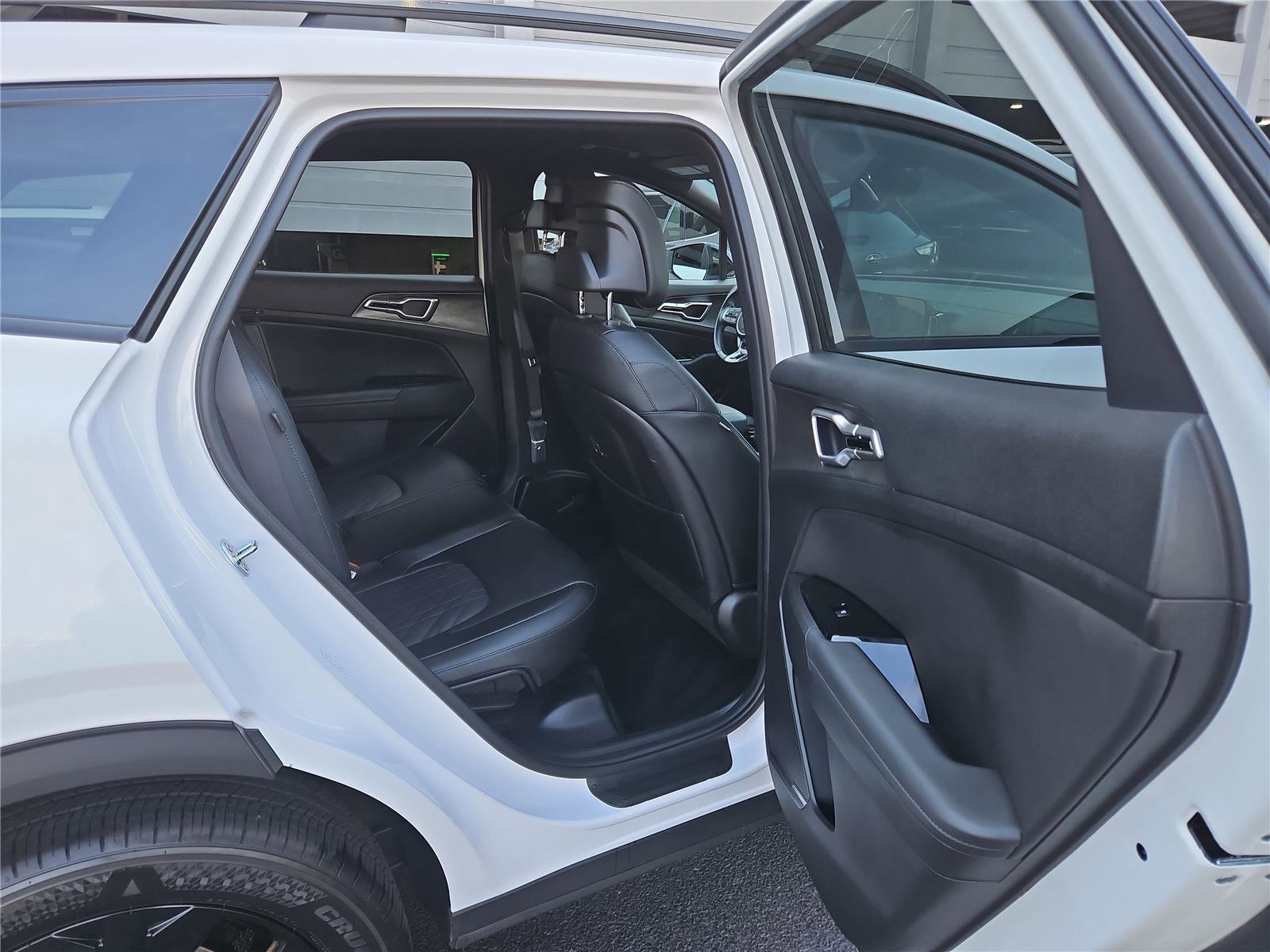 Used 2025 Kia Sportage X-Line image 30