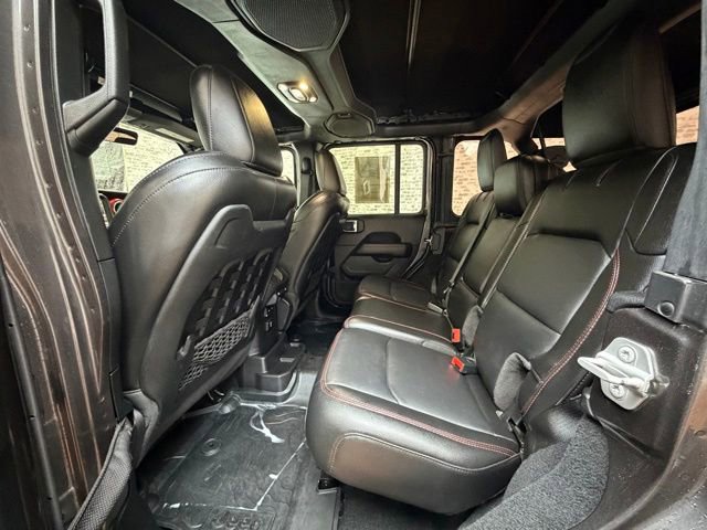 Used 2021 Jeep Wrangler Unlimited Rubicon AWD/4WD image 12