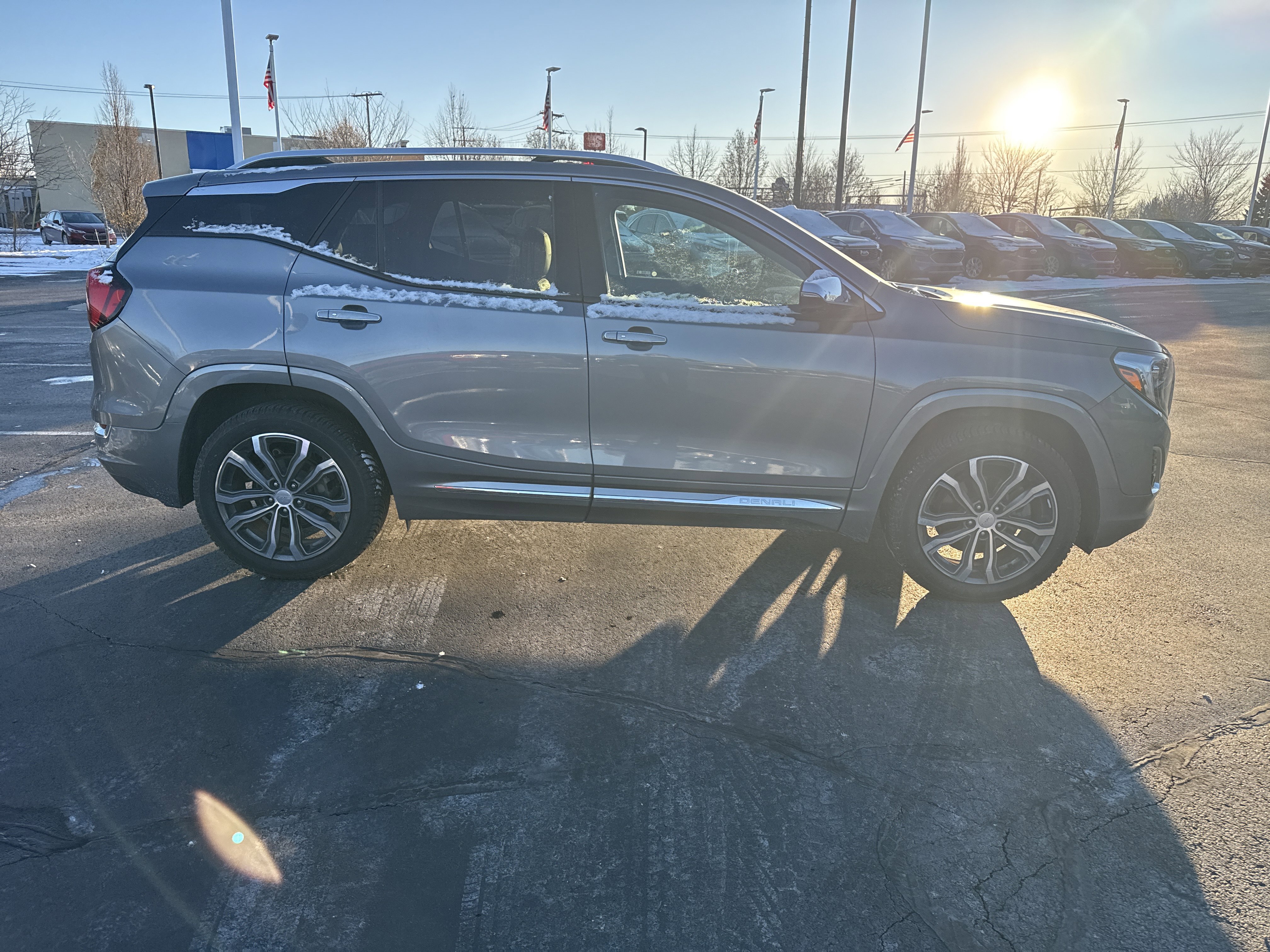 Used 2020 GMC Terrain Denali w/ Denali Premium Package image 9