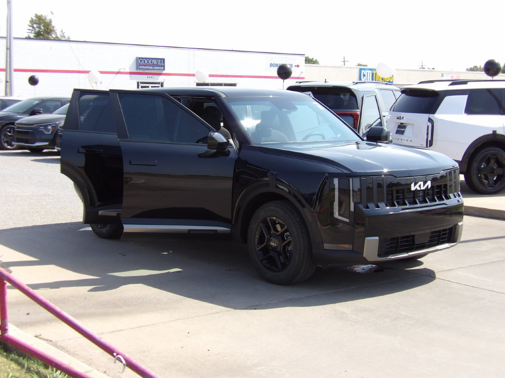 New 2027 Kia Telluride LX w/ Towing Package FWD image 30