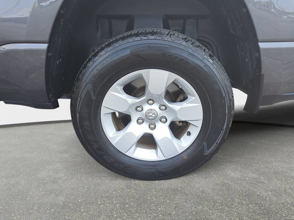 Certified 2024 RAM 1500 4x4 Crew Cab image 32