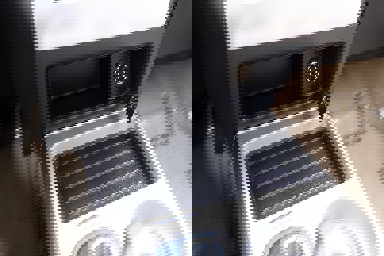 Used 2010 Ford Edge Limited image 4