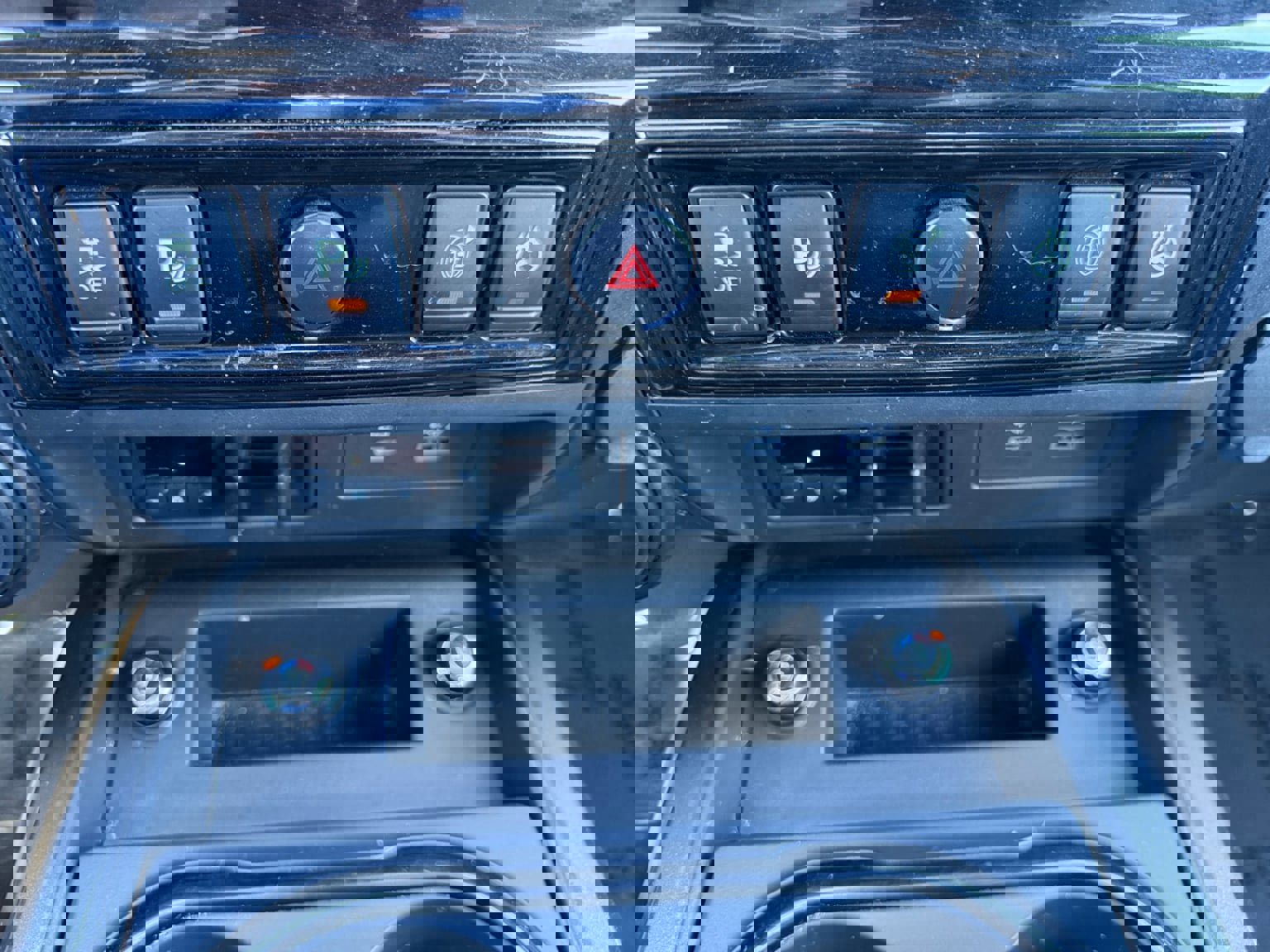 Used 2022 Nissan Titan PRO-4X w/ Pro-4x Convenience Package image 47