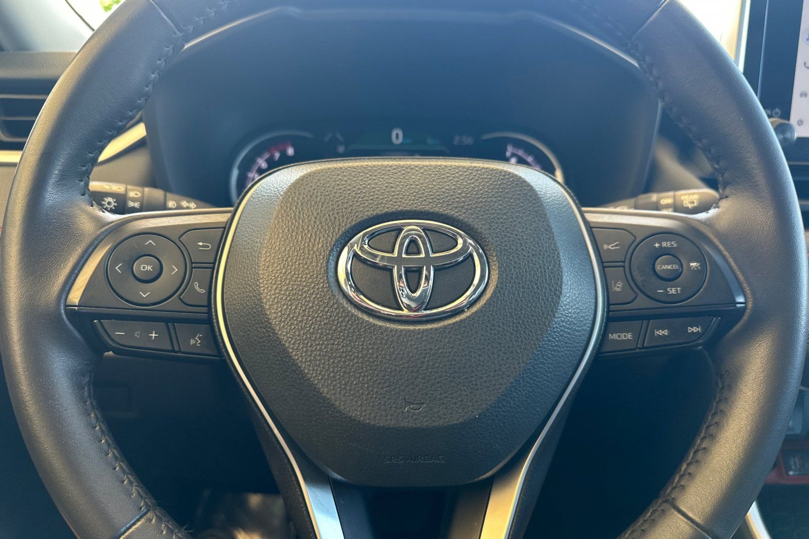 Used 2024 Toyota RAV4 Adventure AWD/4WD image 27