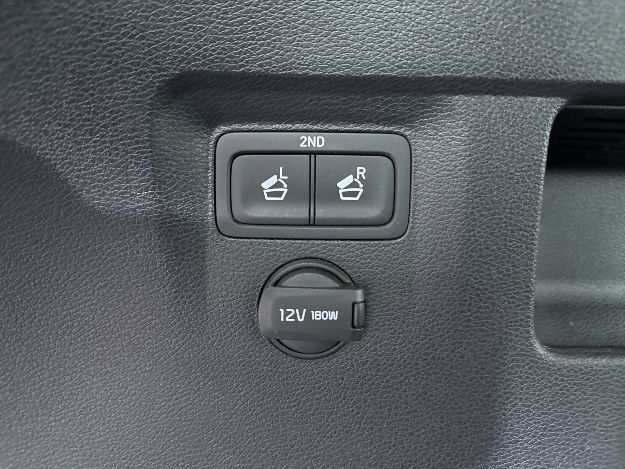 Used 2020 Kia Telluride EX w/ Towing Package AWD/4WD image 6