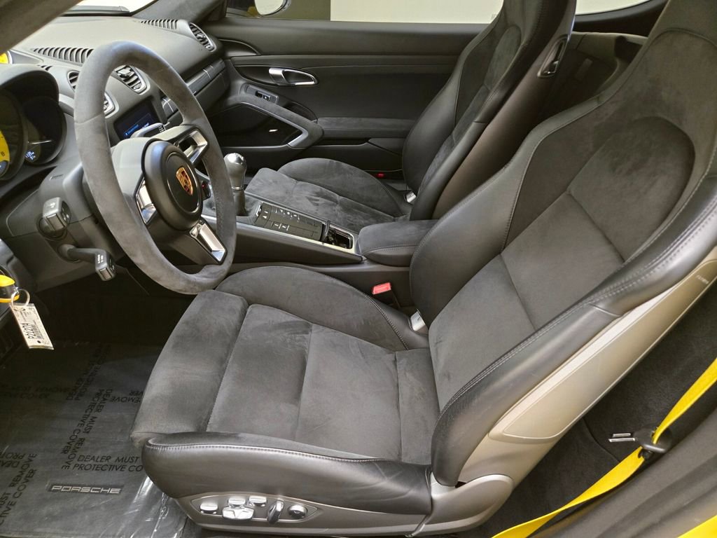 Used 2018 Porsche 718 Cayman GTS RWD image 17