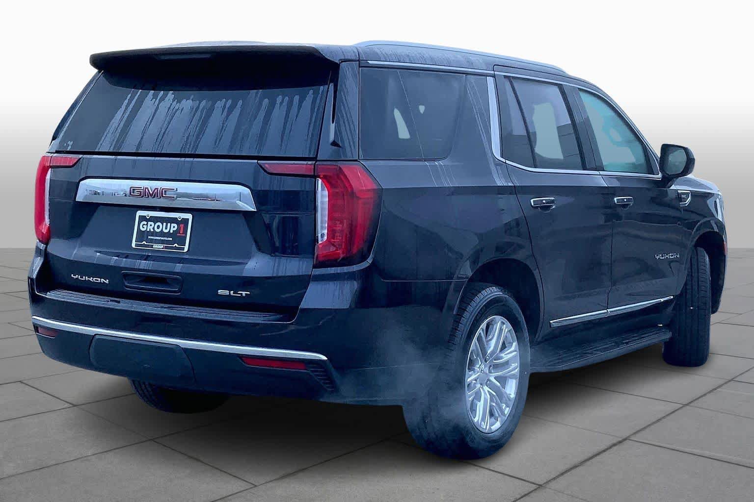 Used 2024 GMC Yukon SLT image 13