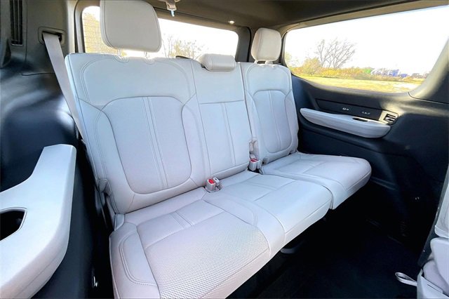 New 2025 Jeep Wagoneer Series II image 28