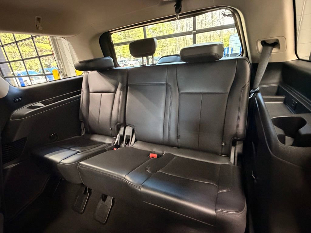 Used 2023 Ford Expedition XLT image 17