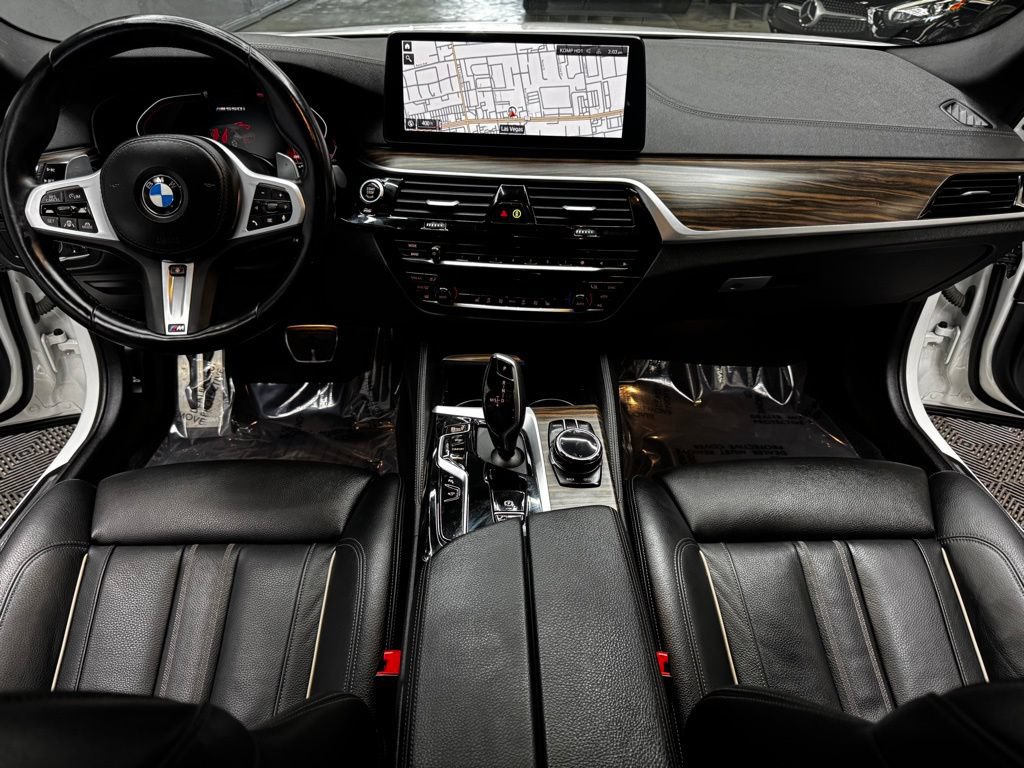 Used 2023 BMW M550i xDrive w/ Executive Package AWD/4WD image 39