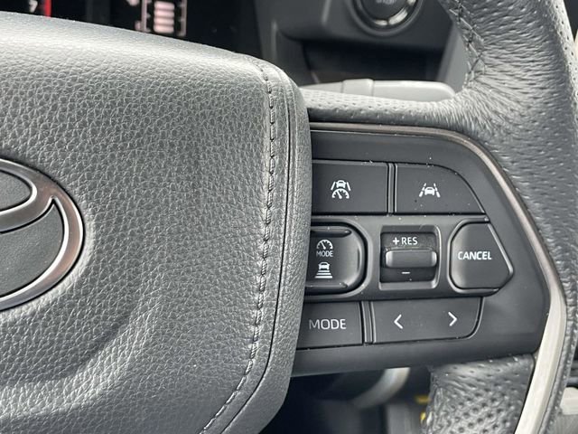 Used 2025 Toyota Tacoma SR5 w/ SR5 Upgrade Package image 30