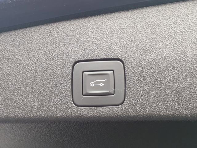 Used 2023 Buick Encore GX Essence w/ Experience Buick Package image 34