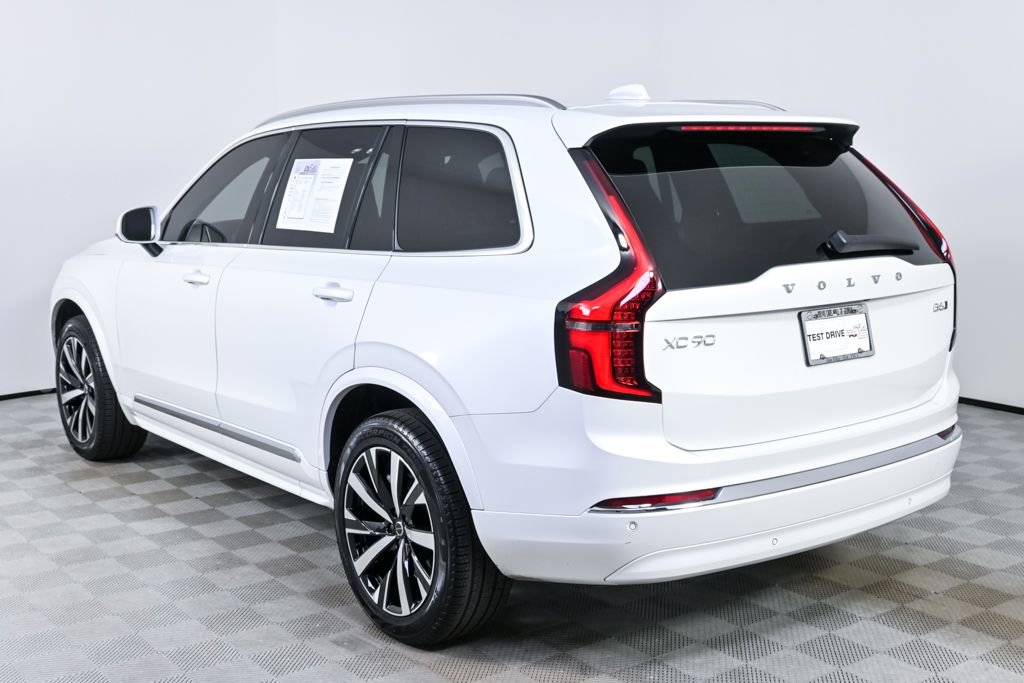 Certified 2025 Volvo XC90 B6 Core w/ Climate Package image 4