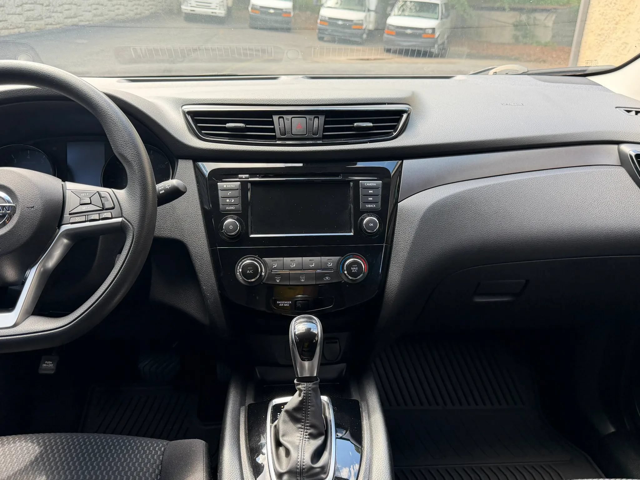 Used 2020 Nissan Rogue Sport S w/ Appearance Package FWD image 18