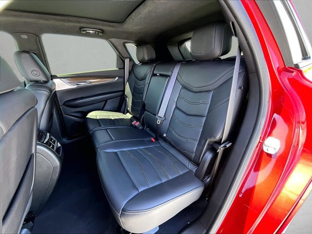 Used 2024 Cadillac XT5 Sportv w/ Platinum Package image 28