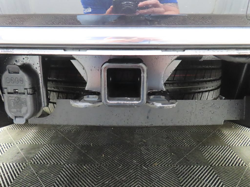 Used 2025 Chevrolet Tahoe High Country AWD/4WD image 53