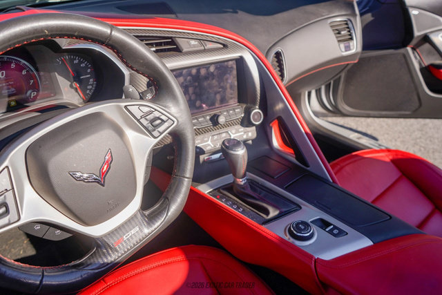 Used 2015 Chevrolet Corvette Z06 w/ 3LZ Preferred Equipment Group RWD image 46