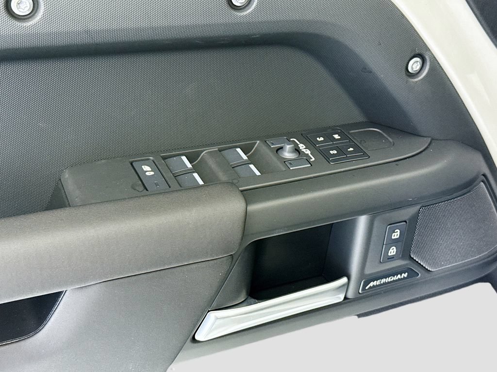 New 2026 Land Rover Defender 110 S AWD/4WD image 23
