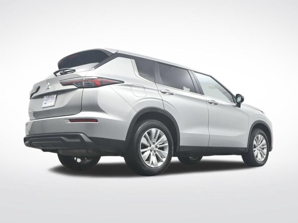 Used 2025 Mitsubishi Outlander ES AWD/4WD image 44