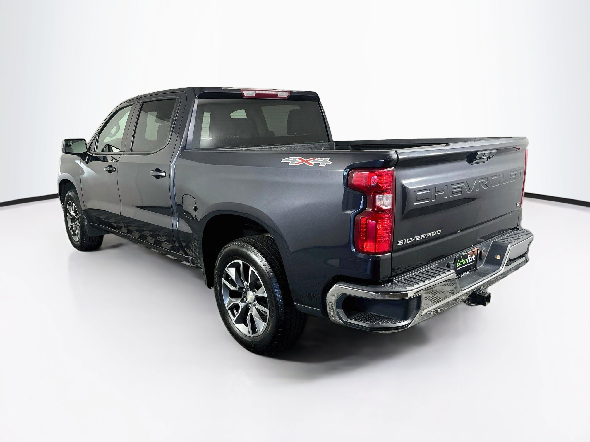 Used 2024 Chevrolet Silverado 1500 LT AWD/4WD image 5
