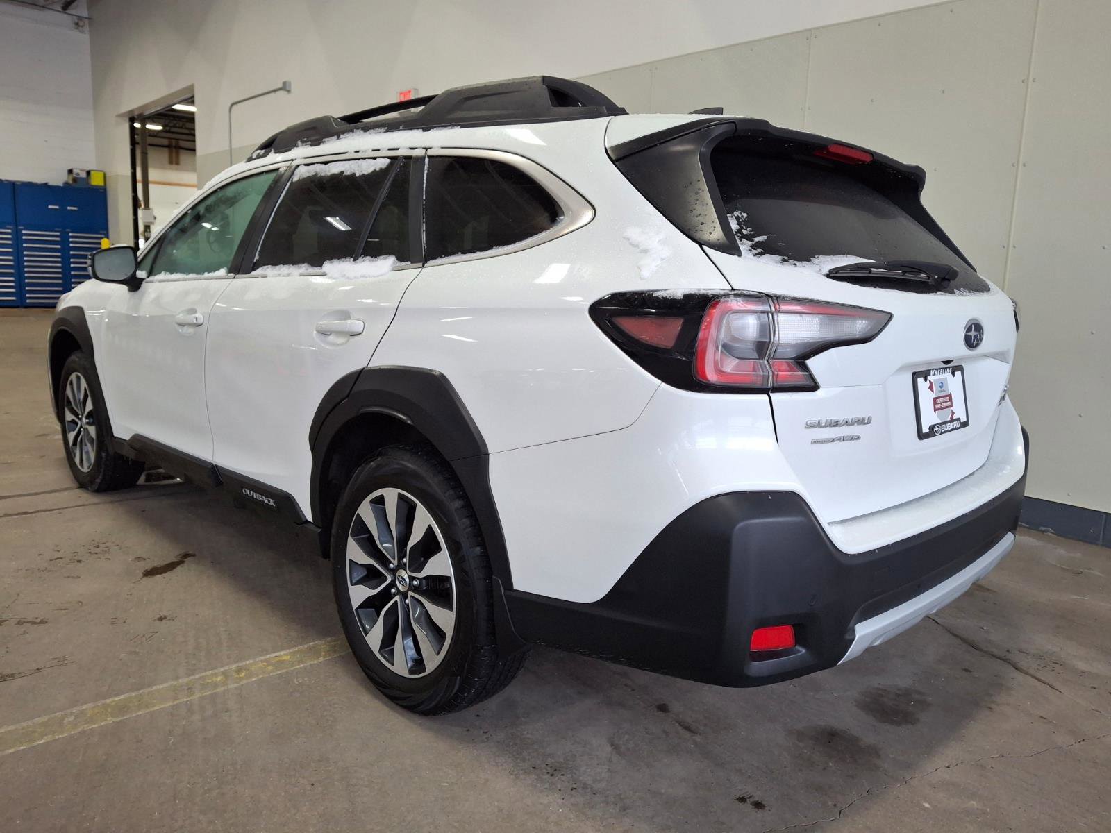 Certified 2023 Subaru Outback Limited XT image 4