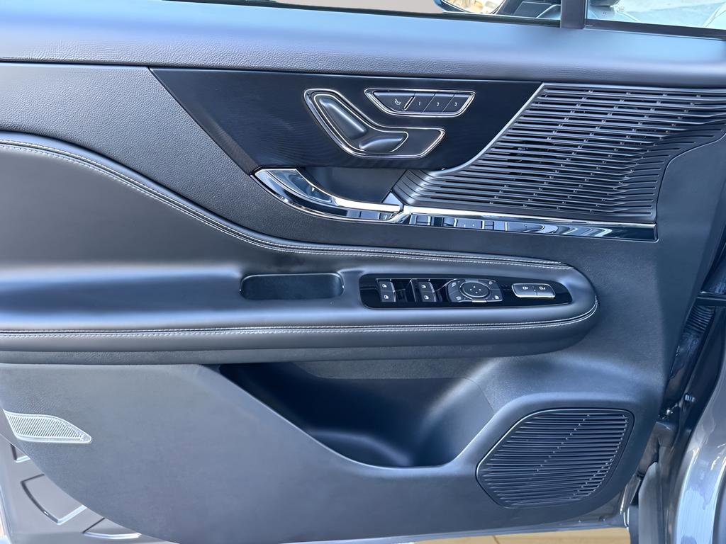 Used 2022 Lincoln Corsair FWD image 26