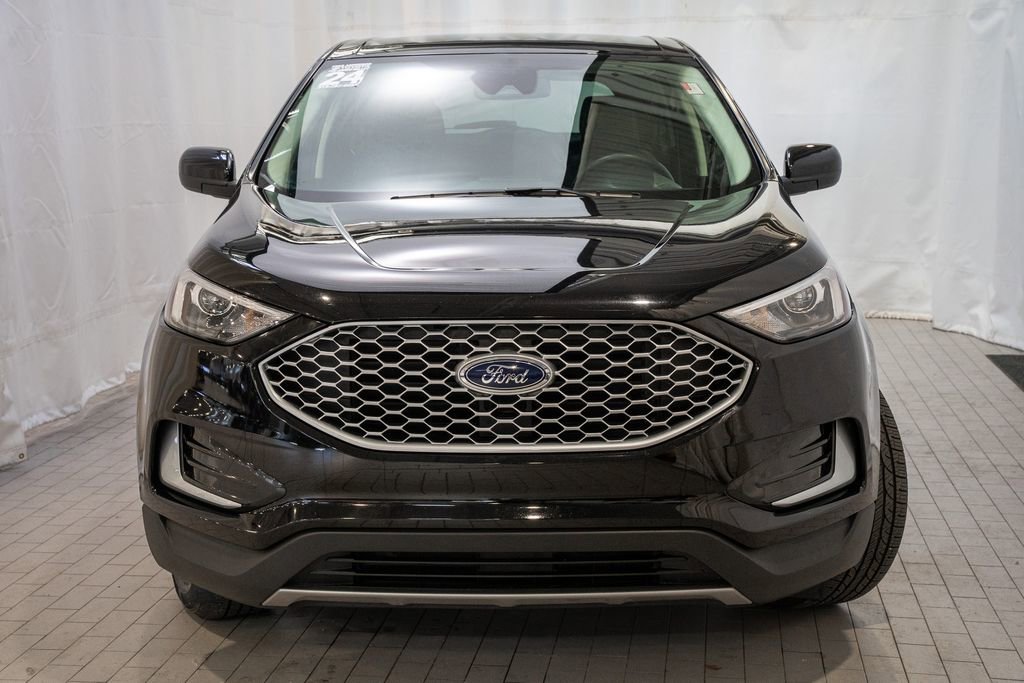 Used 2024 Ford Edge SEL image 2