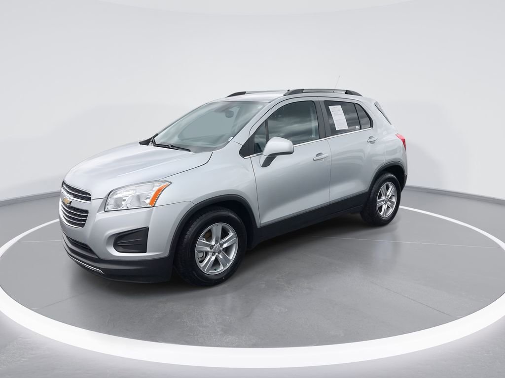 Used 2016 Chevrolet Trax LT w/ LT Convenience Package FWD image 4