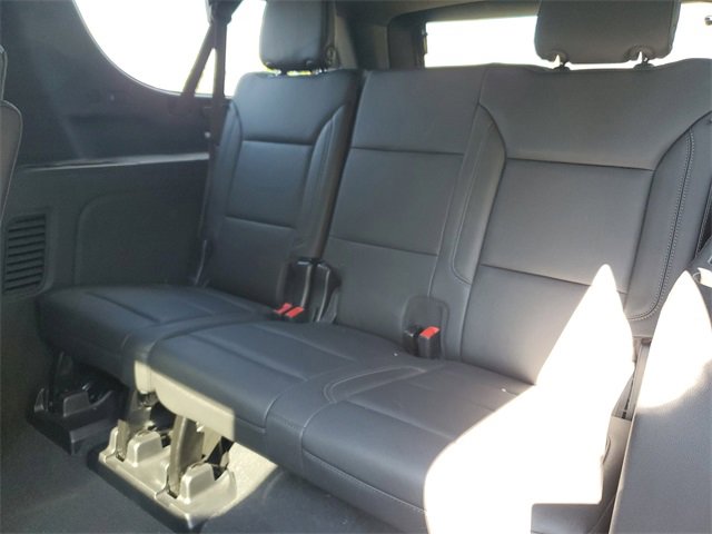 Used 2023 Chevrolet Suburban Z71 image 26