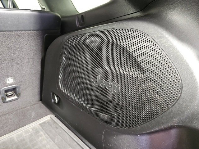 Certified 2022 Jeep Cherokee Limited w/ Mopar Interior Package image 28