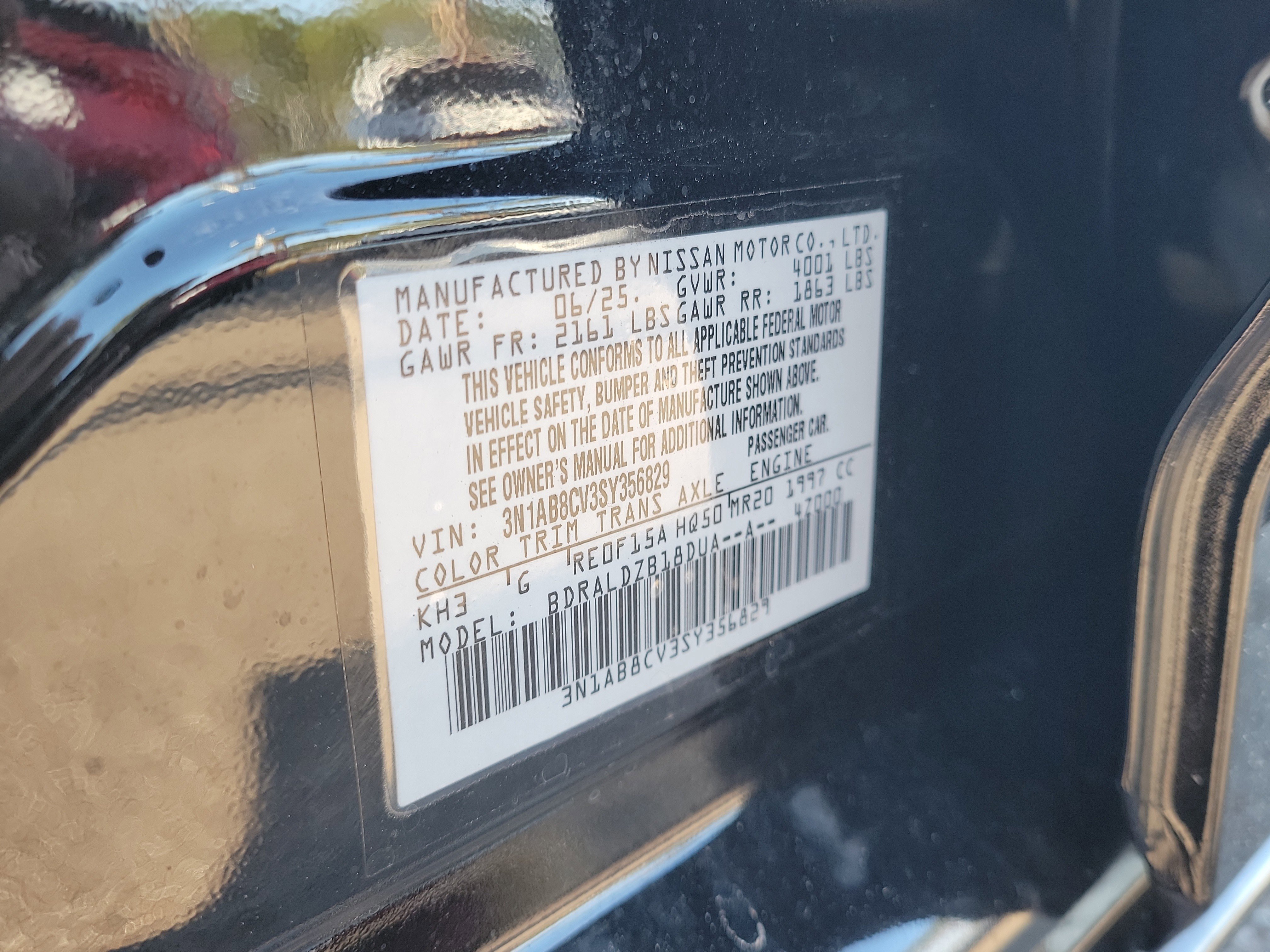 Certified 2025 Nissan Sentra SV image 33