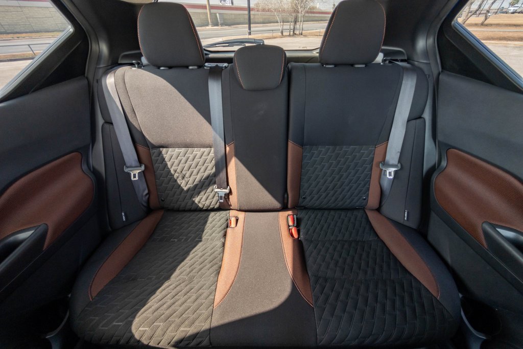 Used 2021 Nissan Kicks SR image 15