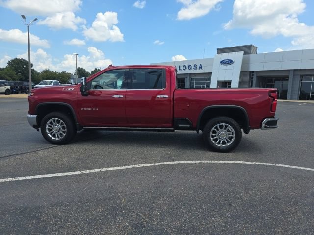 Used 2025 Chevrolet Silverado 2500 LTZ w/ LTZ Premium Package AWD/4WD image 6