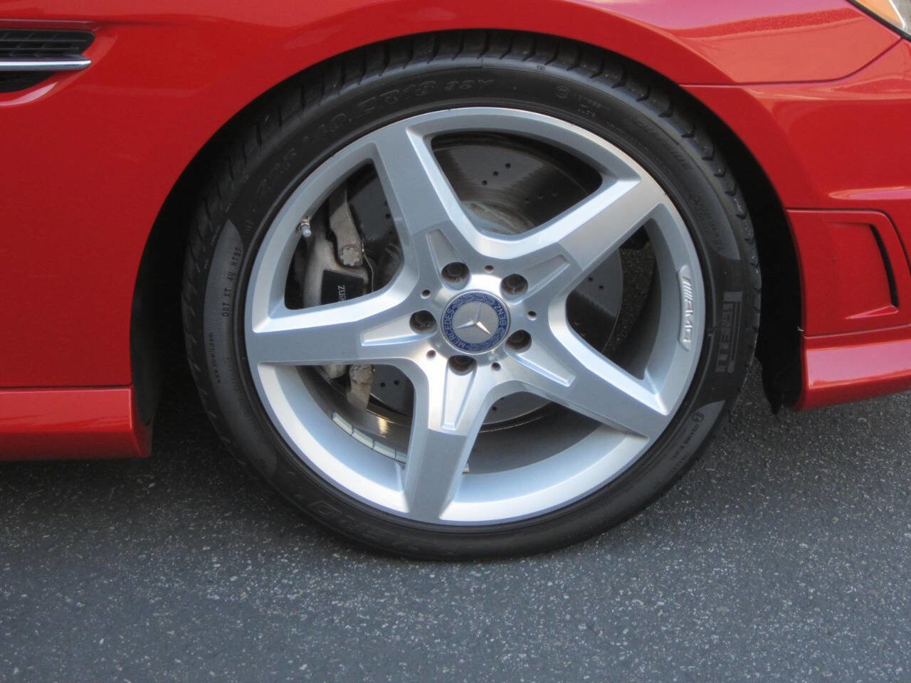 Used 2014 Mercedes-Benz SLK 250 image 8