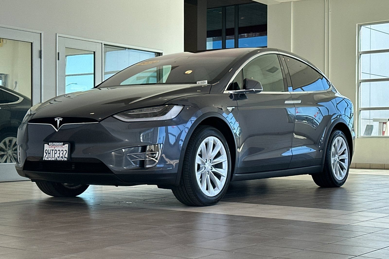 Used 2020 Tesla Model X Long Range AWD/4WD image 8