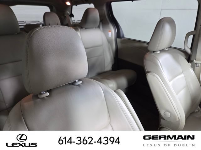 Used 2015 Toyota Sienna XLE FWD image 18