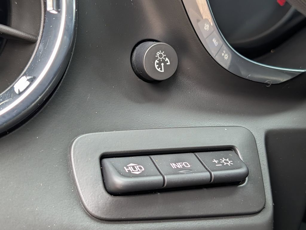 Used 2017 Chevrolet Camaro LT image 17