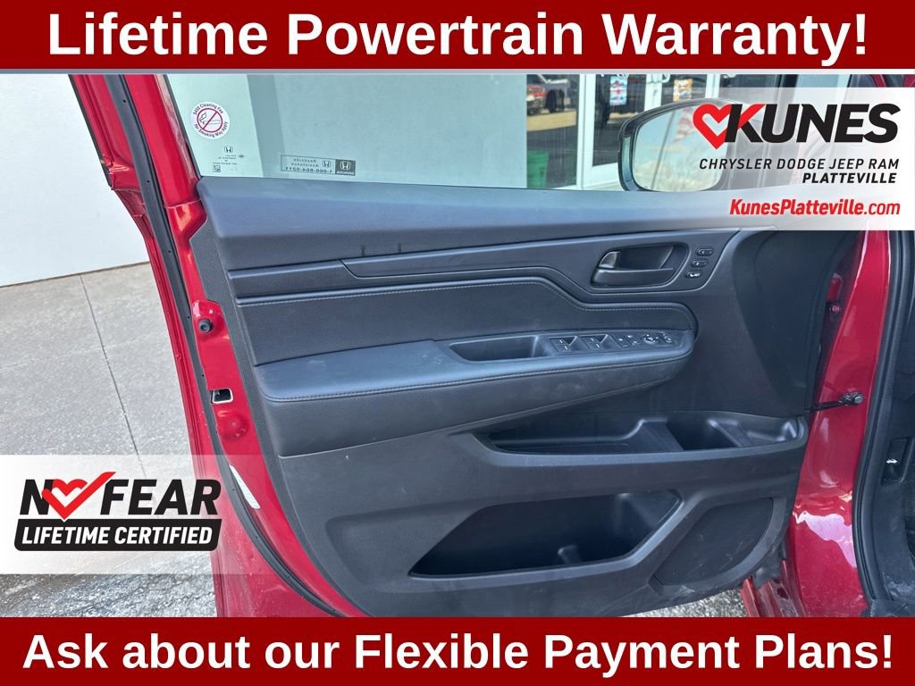 Used 2025 Honda Odyssey Sport-L image 11