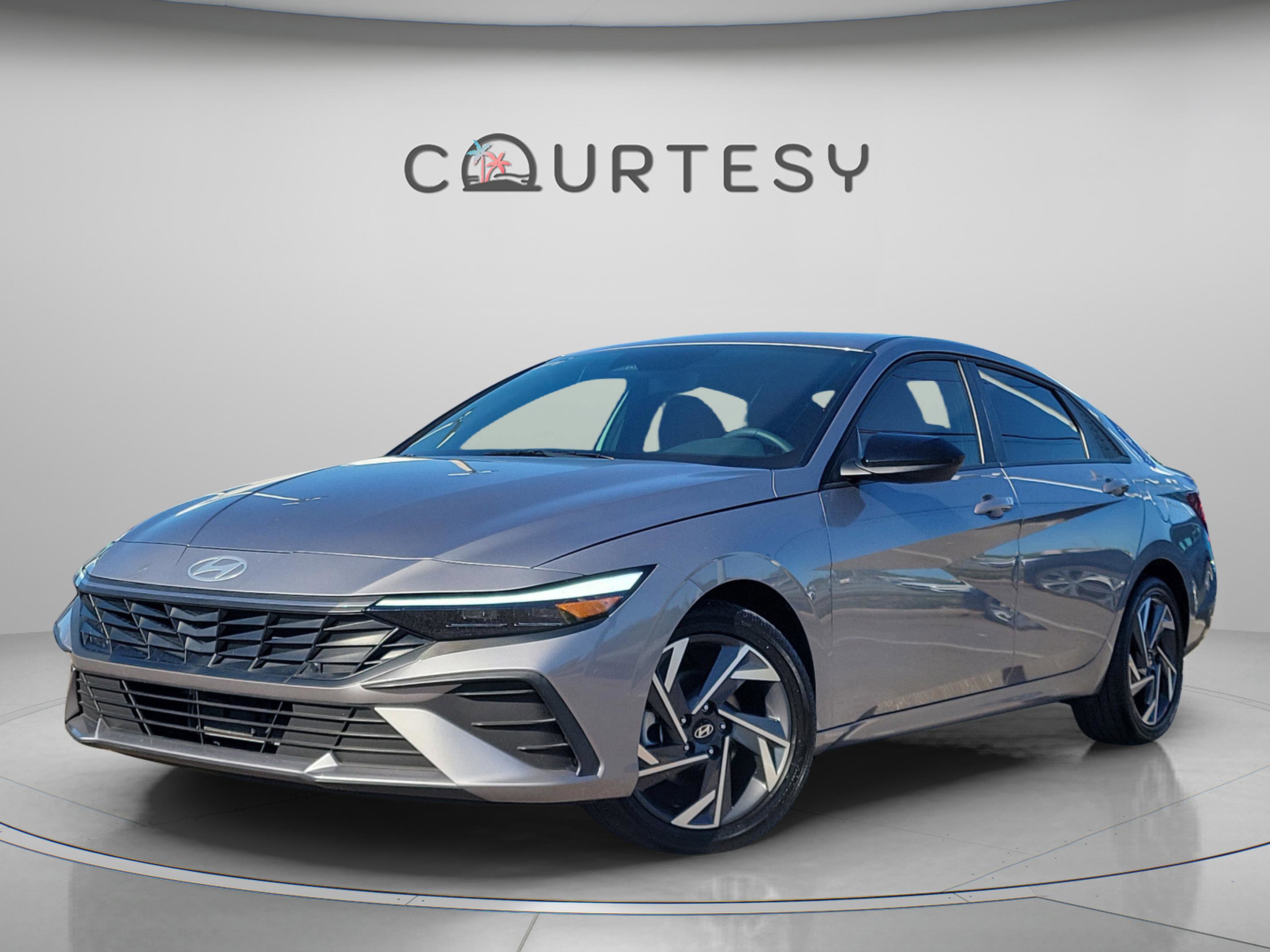 Used 2025 Hyundai Elantra SEL video 1